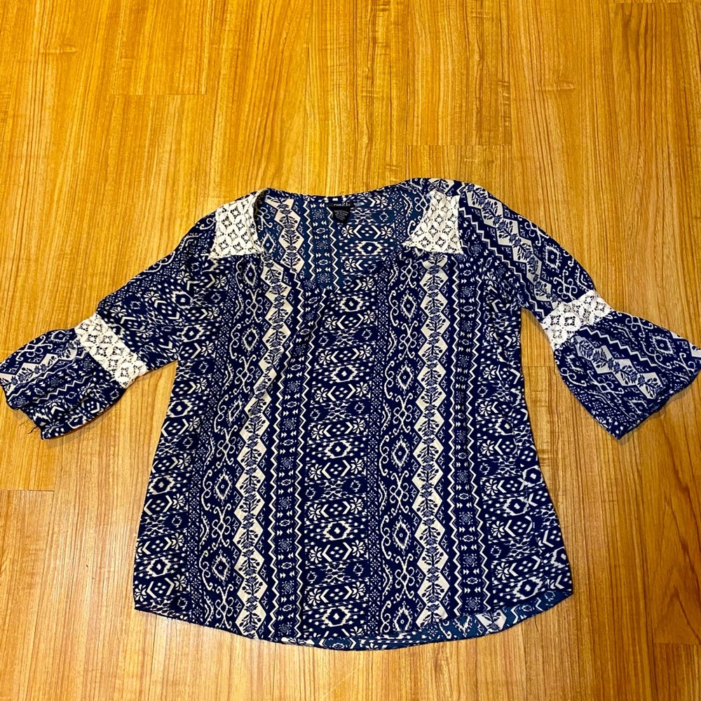 Crotchet detail blouse